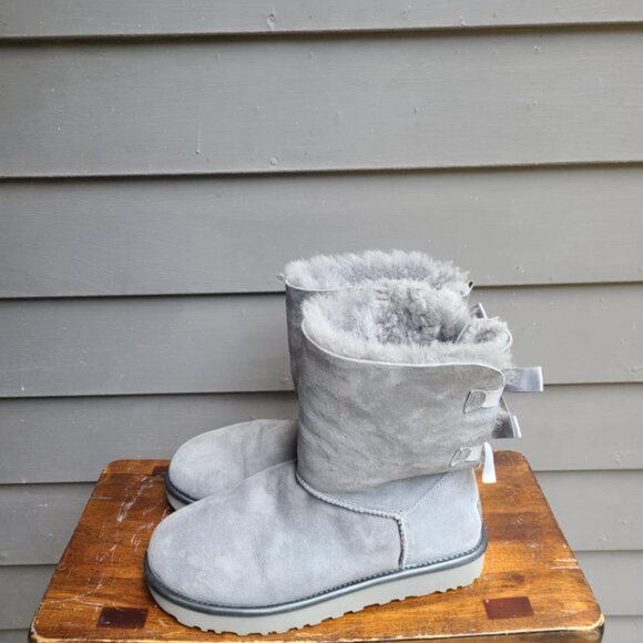 UGG Bailey Bow II Waterproof Gray Suede Shearling Boot size 9 - Picture 8 of 11